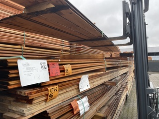 Ca. 31x Douglas Veer en Groef, 18x190mm, lengte 500cm